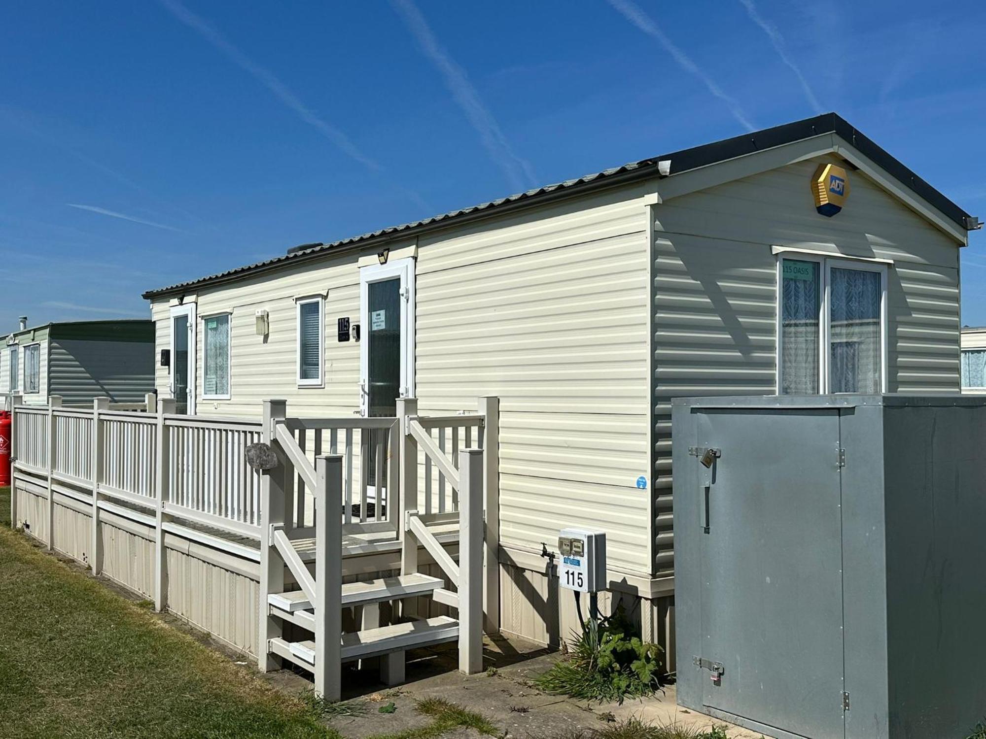 6 Berth Silver Beach Oasis Large Veranda Ingoldmells Extérieur photo